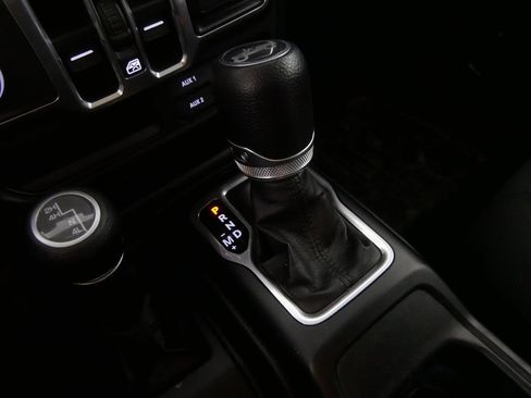 Used 2018 Jeep Wrangler Unlimited Sport S image 23