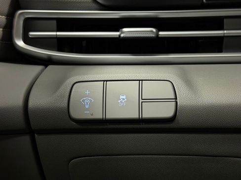 Certified 2026 Hyundai Elantra Sport image 15