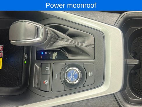 Used 2024 Toyota RAV4 XSE w/ Advanced Technology Package AWD/4WD image 30