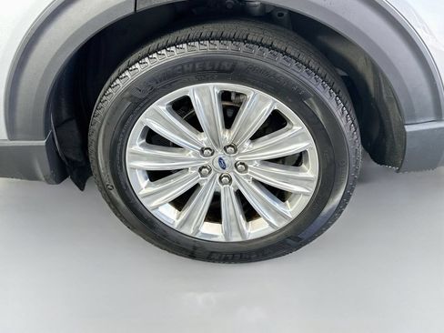 Used 2020 Ford Explorer Limited AWD/4WD image 35