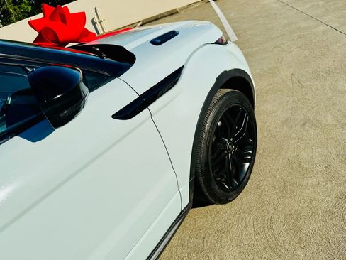 Used 2017 Land Rover Range Rover Evoque HSE Dynamic image 24