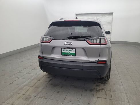 Used 2019 Jeep Cherokee Latitude w/ Popular Appearance Group FWD image 7