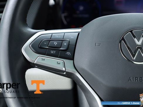 Used 2025 Volkswagen Atlas Cross Sport SEL Premium R-Line image 60