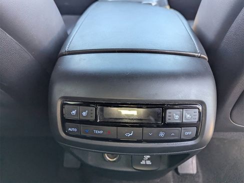 Used 2024 Hyundai Palisade Calligraphy image 17