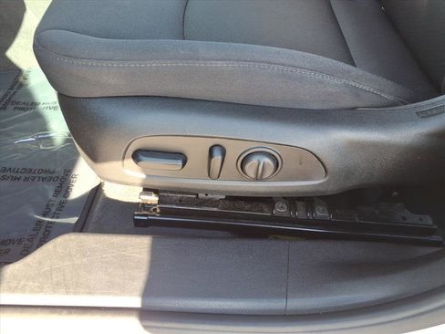 Used 2023 Chevrolet Malibu LT image 15