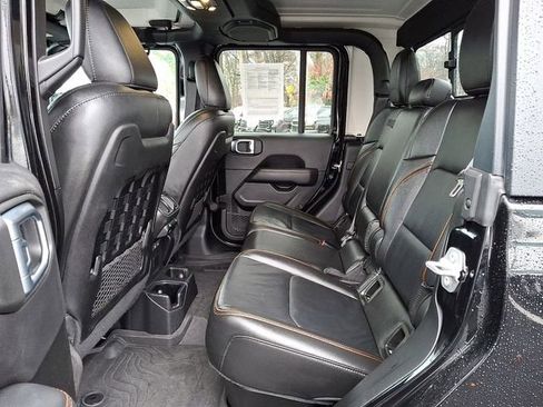 Used 2022 Jeep Gladiator Mojave w/ Cold Weather Group image 11