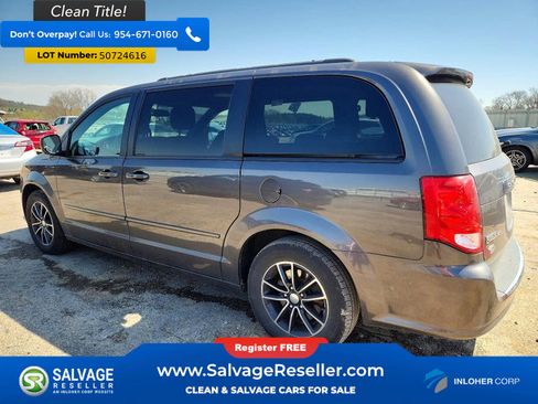 Used 2017 Dodge Grand Caravan GT FWD image 3