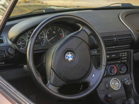 Used 2000 BMW Z3 2.5i image 50