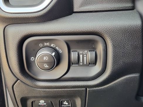 Used 2023 RAM 1500 Laramie image 22