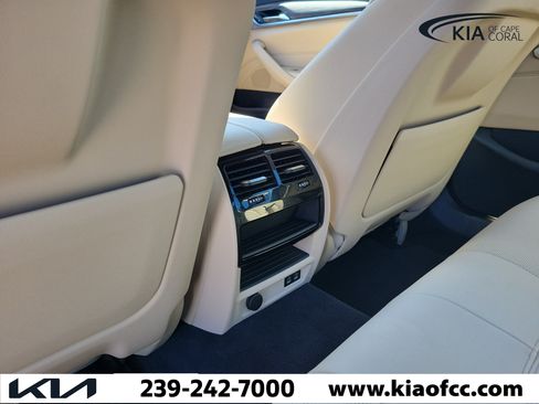 Used 2023 BMW 530i RWD image 13