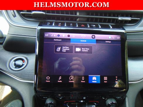 Certified 2024 Jeep Grand Cherokee L Limited w/ Black Appearance Package AWD/4WD image 25