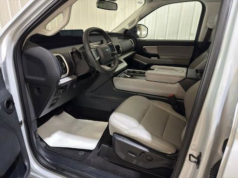 Certified 2025 Ford Expedition Max Active AWD/4WD image 2