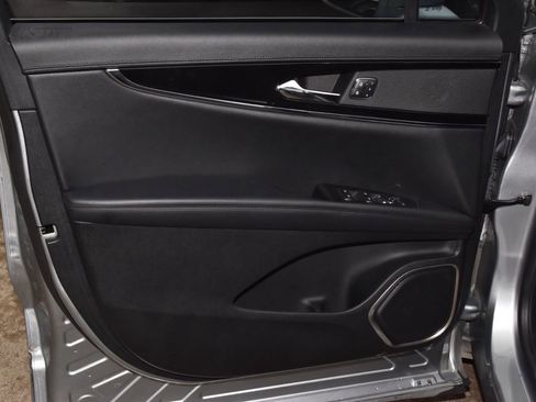 Certified 2023 Lincoln Nautilus FWD w/ Premium Package image 33
