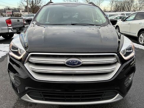 Used 2019 Ford Escape SEL image 2