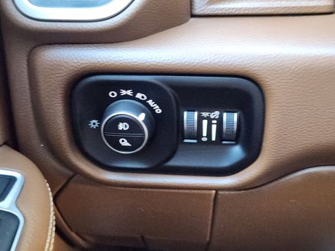 Used 2020 RAM 2500 Laramie image 25