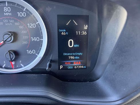 Used 2020 Toyota Corolla SE image 28