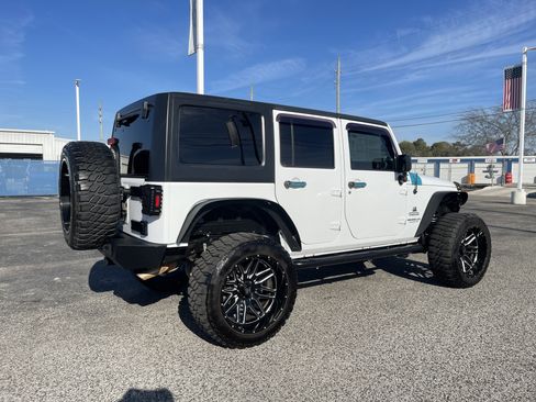 Used 2017 Jeep Wrangler Unlimited Sport w/ Quick Order Package 24S image 2