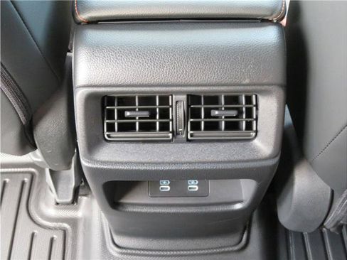 Used 2025 Honda CR-V Sport Touring image 9