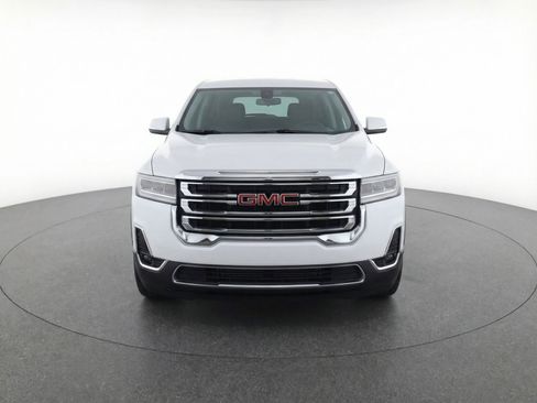 Used 2023 GMC Acadia SLT AWD/4WD image 2