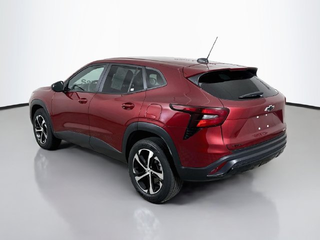 Used 2024 Chevrolet Trax RS w/ Driver Confidence Package FWD image 5