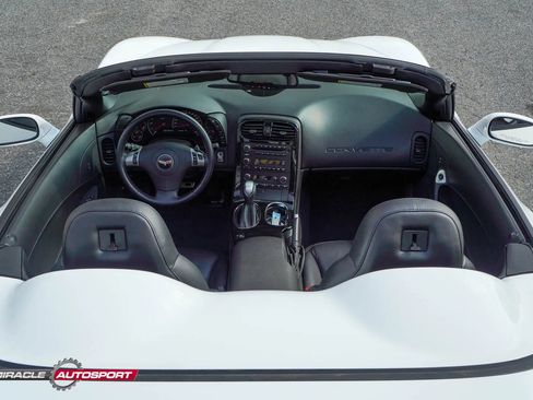 Used 2009 Chevrolet Corvette Convertible w/ Preferred Equipment Group RWD image 31
