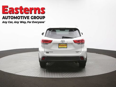 Used 2017 Toyota Highlander Limited Platinum AWD/4WD image 42