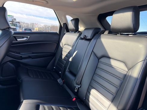 Used 2024 Ford Edge SEL w/ Convenience Package image 30