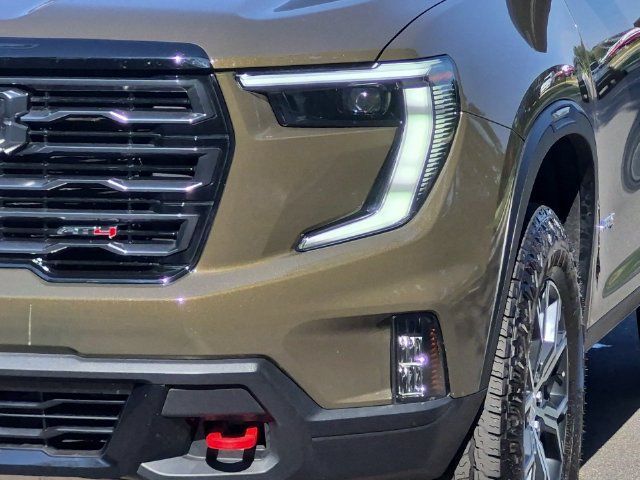 Used 2024 GMC Acadia AT4 AWD/4WD image 17