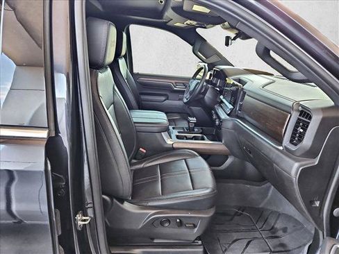 Used 2023 Chevrolet Silverado 1500 High Country w/ High Country Premium Package AWD/4WD image 22