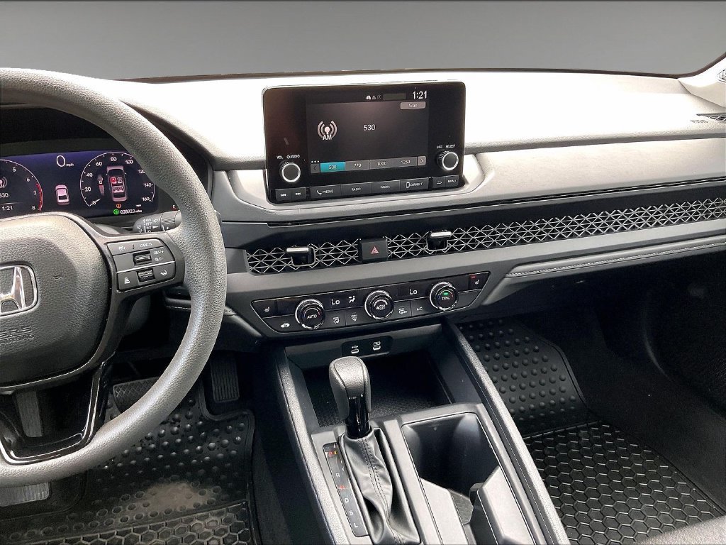 Used 2024 Honda Accord EX image 18