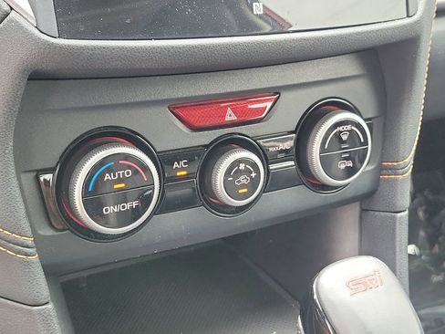 Used 2019 Subaru Crosstrek 2.0i Limited w/ Moonroof Package AWD/4WD image 30