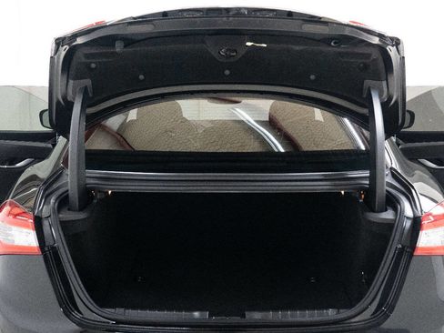 Used 2017 Maserati Ghibli image 63