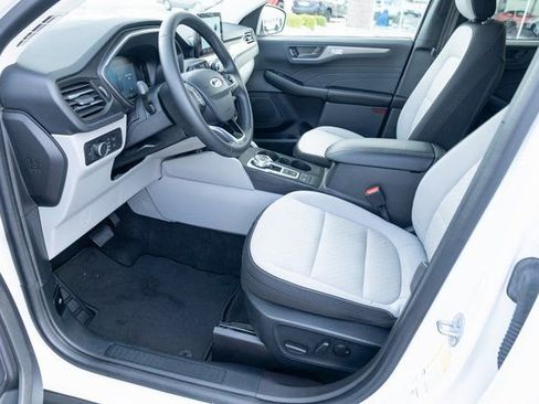 Used 2024 Ford Escape Active image 16