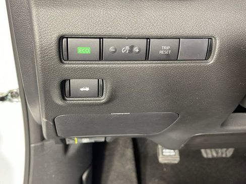 New 2025 Nissan Sentra SV w/ All-Weather Package image 28