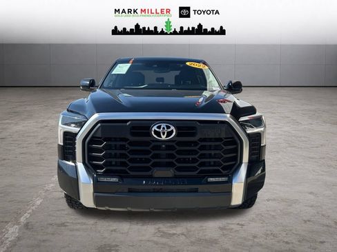Used 2022 Toyota Tundra Limited w/ TRD Off-Road Package AWD/4WD image 9