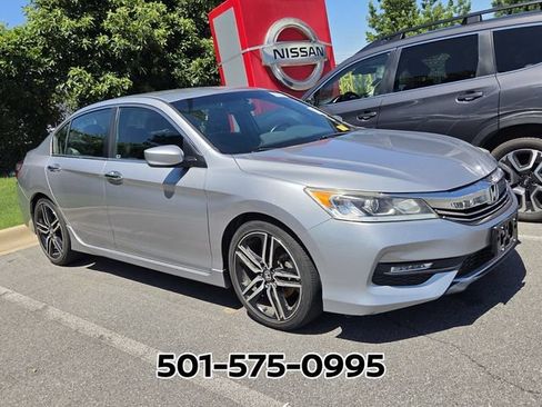 Used 2017 Honda Accord Sport Special Edition image 3