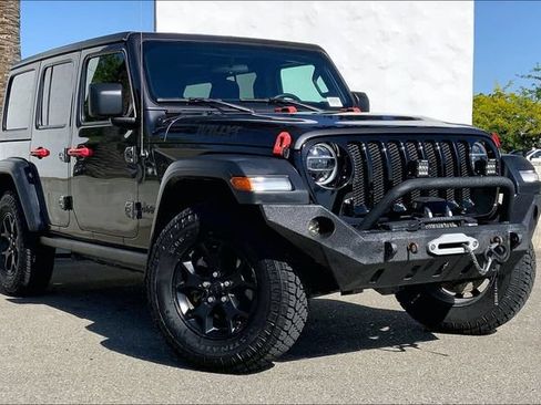 Used 2020 Jeep Wrangler Unlimited Sport AWD/4WD image 2