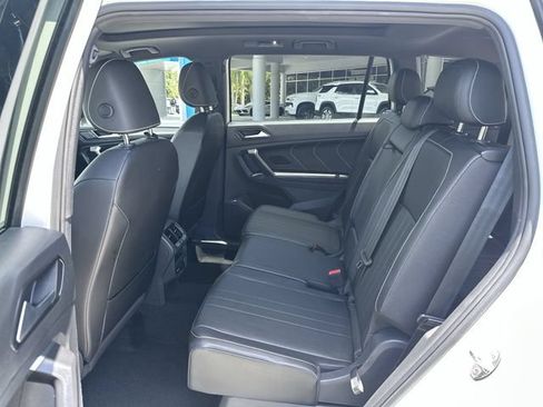 Used 2023 Volkswagen Tiguan SE R-Line FWD image 27