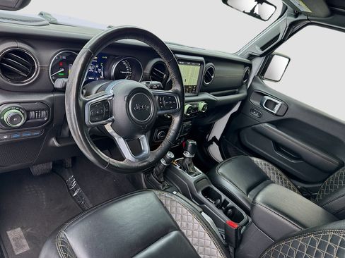 Used 2021 Jeep Wrangler Unlimited Sahara AWD/4WD image 7