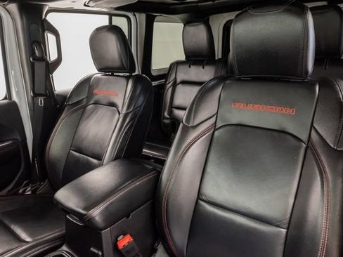 Used 2018 Jeep Wrangler Unlimited Rubicon AWD/4WD image 9