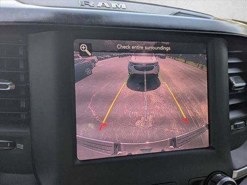 Used 2019 RAM 1500 Big Horn AWD/4WD image 11