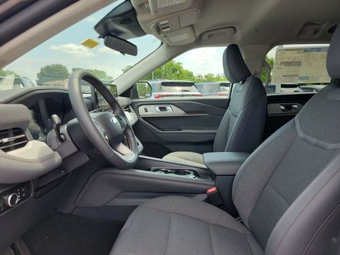 New 2026 Ford Explorer Active AWD/4WD image 18