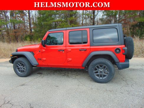 Certified 2024 Jeep Wrangler Sport S image 5