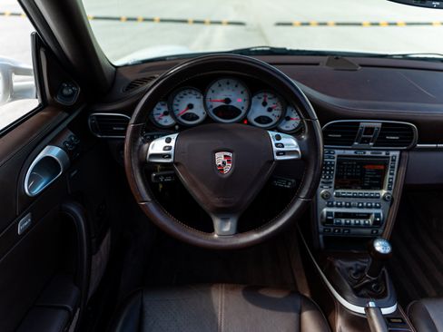 Used 2008 Porsche 911 Carrera S RWD image 4