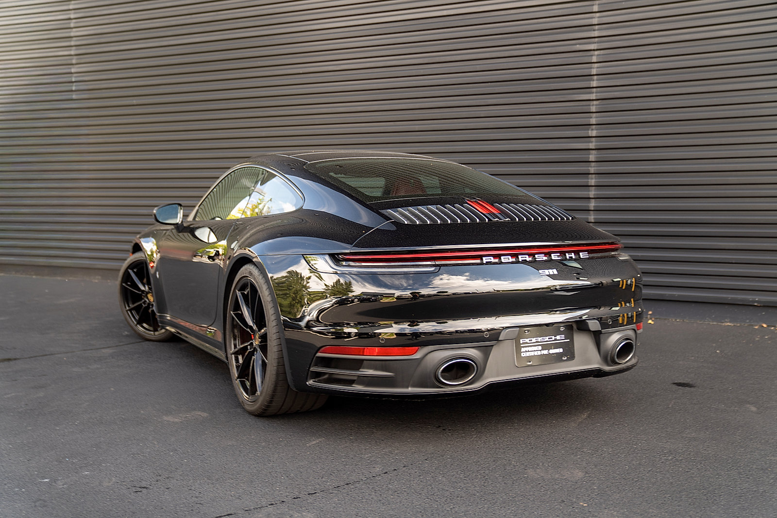 Used 2020 Porsche 911 Carrera 4S AWD/4WD image 3