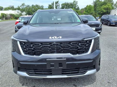 New 2025 Kia Sorento S image 9