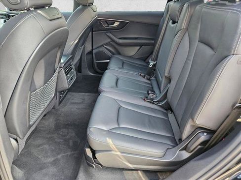 Used 2025 Audi Q7 3.0T Premium Plus AWD/4WD image 19
