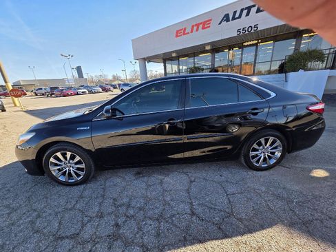 Used 2015 Toyota Camry XLE image 8