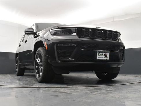New 2026 Jeep Grand Cherokee L Limited image 19
