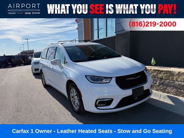 Used 2021 Chrysler Pacifica Touring-L FWD image 1